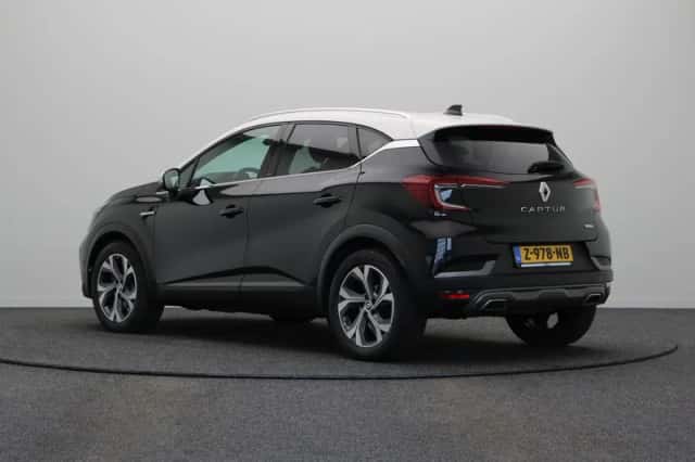 Renault Captur (2021) thumbnail 2