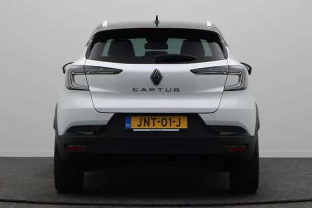 Renault Captur (2024) thumbnail 5
