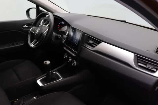 Renault Captur (2020) thumbnail 5