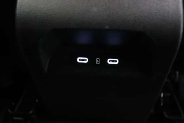 Renault Mégane E-Tech (2024) thumbnail 5