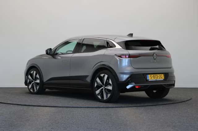 Renault Mégane E-Tech (2023) thumbnail 2