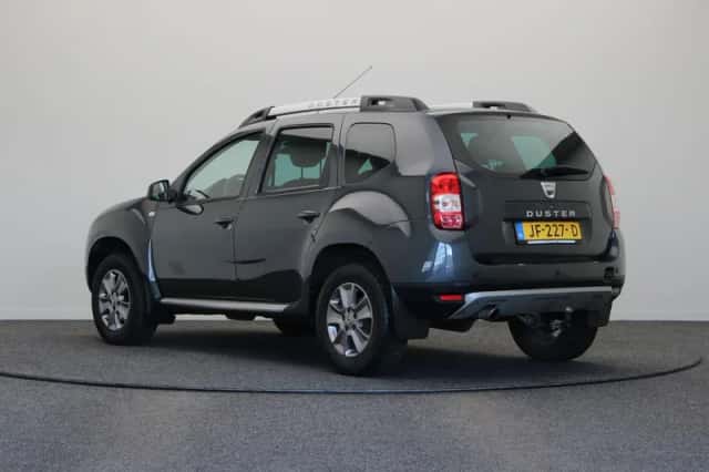 Dacia Duster (2016) thumbnail 2