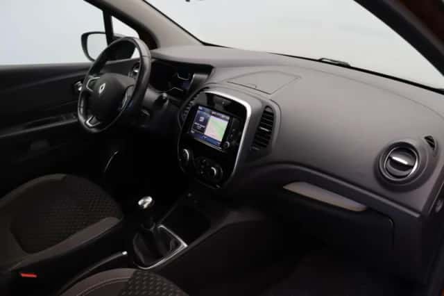 Renault Captur (2017) thumbnail 5