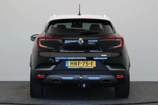 Renault Captur (2021) thumbnail 4
