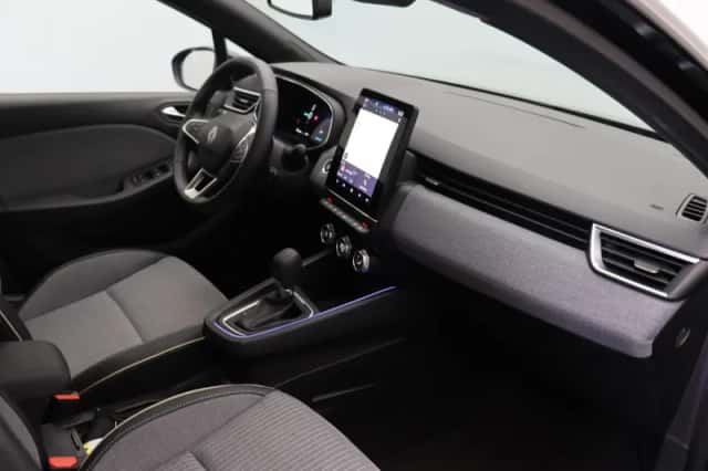 Renault Clio (2024) thumbnail 5