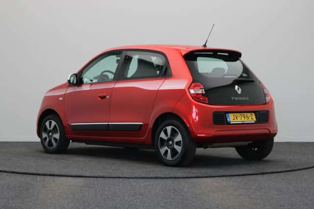 Renault Twingo (2016) thumbnail 2