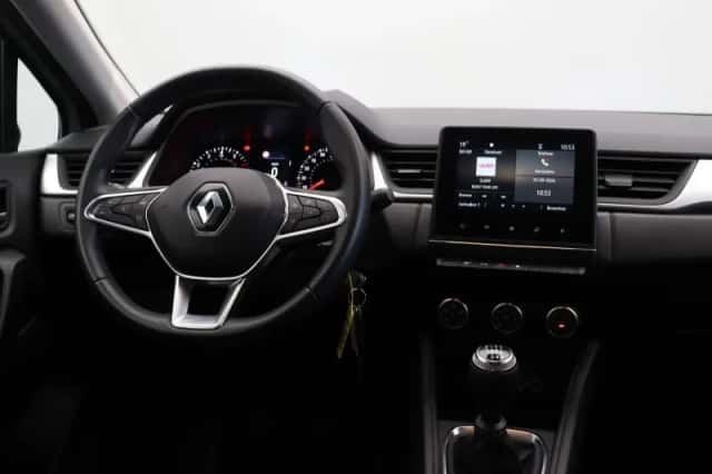 Renault Captur (2023) thumbnail 4