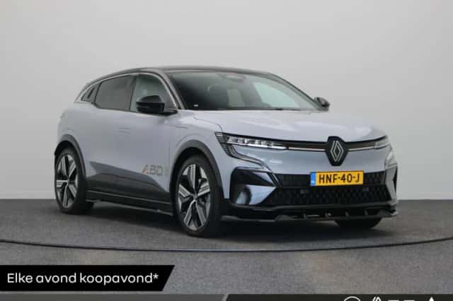 Renault Mégane E-Tech (2025) thumbnail 1