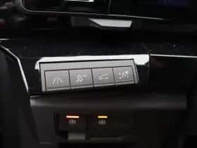 Renault Austral (2024) thumbnail 22