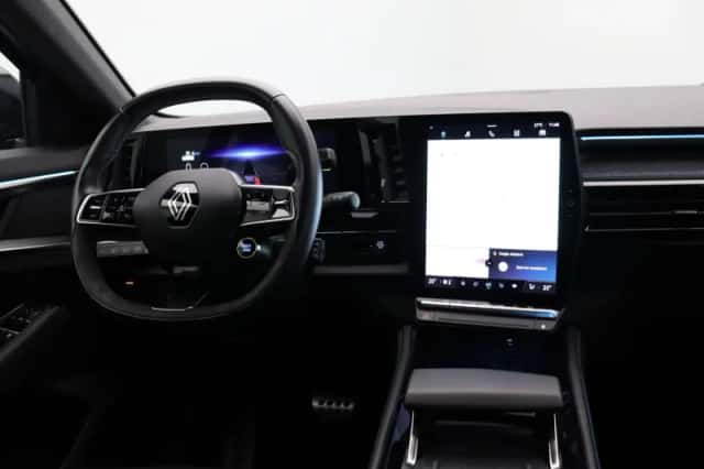 Renault Austral (2024) thumbnail 5