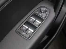 Renault Captur (2024) thumbnail 18