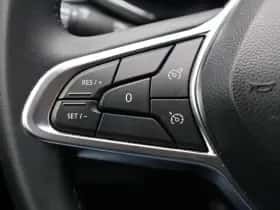Renault Captur (2024) thumbnail 21