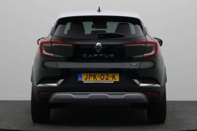 Renault Captur (2024) thumbnail 5