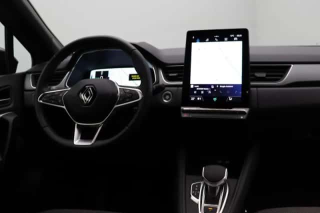 Renault Captur (2025) thumbnail 5