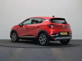 Renault Captur (2023) thumbnail 2