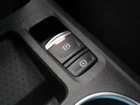 Renault Captur (2023) thumbnail 14