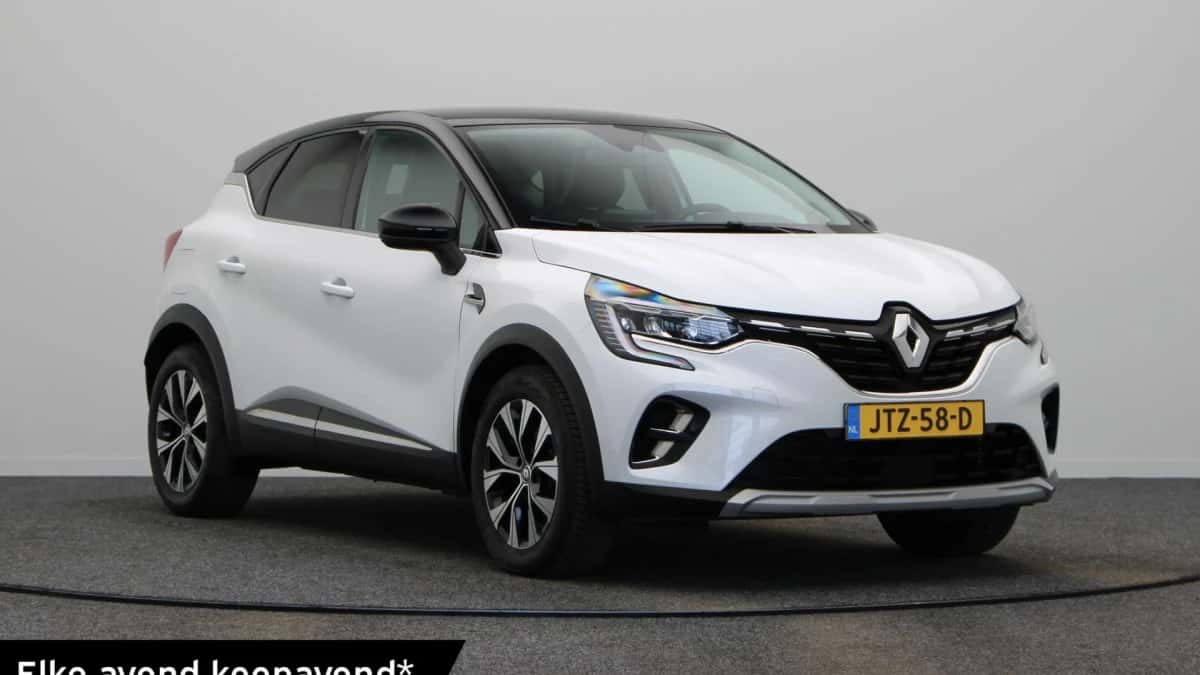 Renault Captur (2024) — foto 1