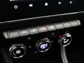 Renault Captur (2024) thumbnail 32