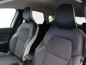 Renault Captur (2024) thumbnail 39
