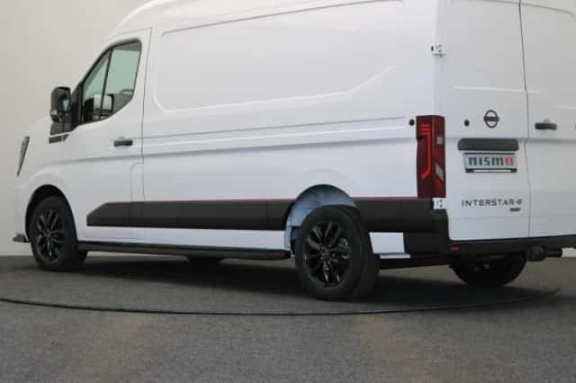 Nissan Interstar (2026) thumbnail 2