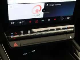 Renault Austral (2024) thumbnail 36