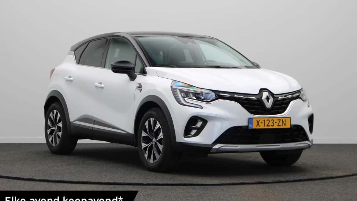 Renault Captur (2024) — foto 1