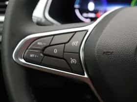 Renault Captur (2024) thumbnail 19