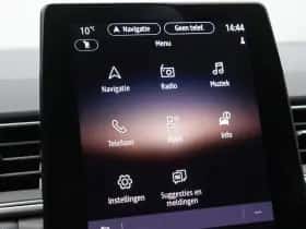 Renault Captur (2024) thumbnail 25