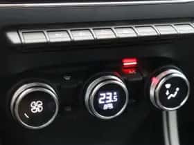 Renault Captur (2024) thumbnail 27