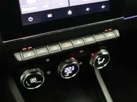 Renault Arkana (2021) thumbnail 34