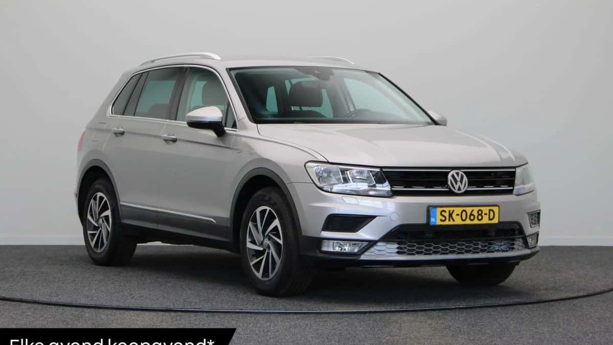 Volkswagen Tiguan (2018) — foto 1