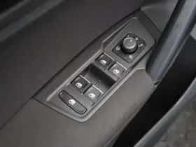 Volkswagen Tiguan (2018) thumbnail 19