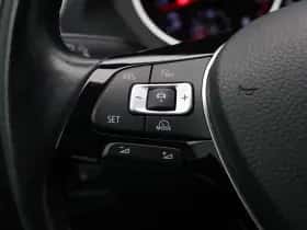 Volkswagen Tiguan (2018) thumbnail 24