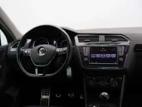 Volkswagen Tiguan (2018) thumbnail 5