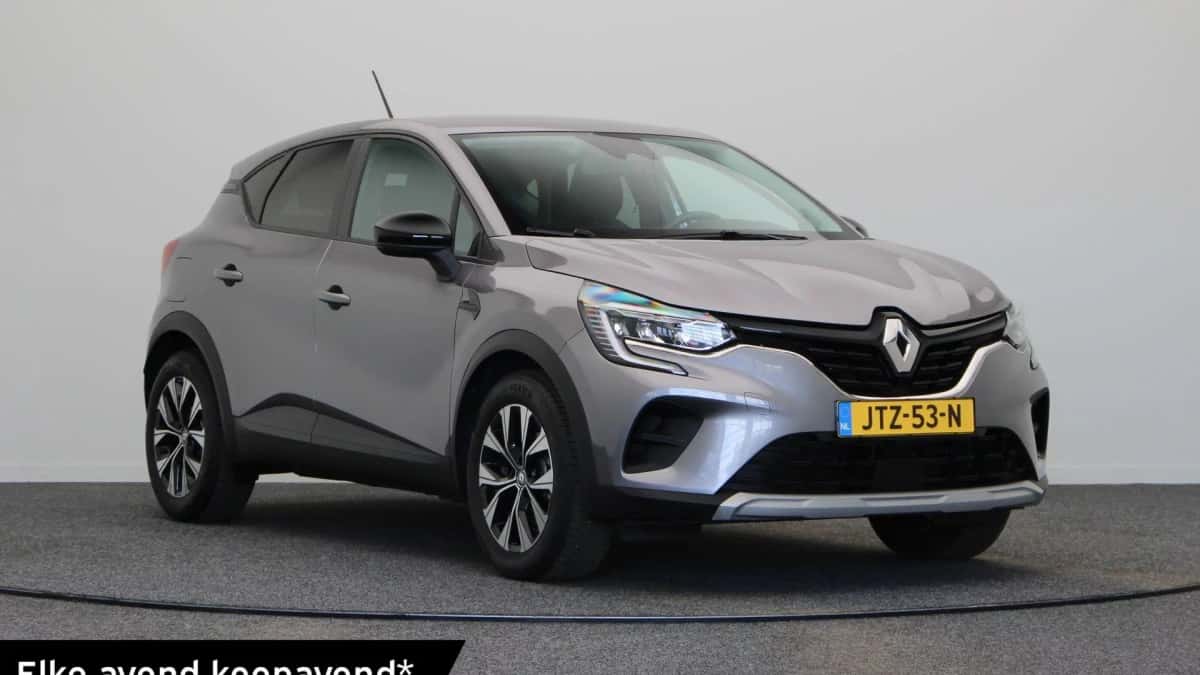 Renault Captur (2023) — foto 1