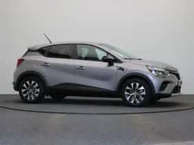 Renault Captur (2023) thumbnail 13