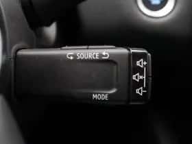 Renault Captur (2023) thumbnail 25