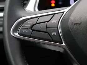Renault Captur (2024) thumbnail 21