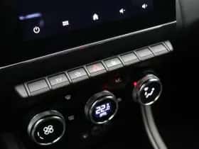Renault Captur (2024) thumbnail 32