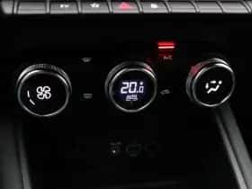 Renault Captur (2023) thumbnail 31
