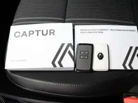 Renault Captur (2023) thumbnail 39