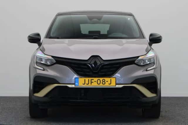 Renault Captur (2023) thumbnail 5