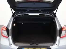 Renault Captur (2024) thumbnail 16