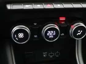 Renault Captur (2020) thumbnail 31