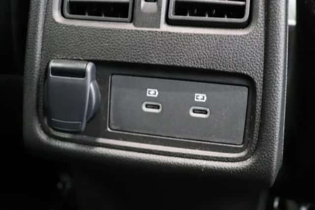 Renault Captur (2025) thumbnail 4