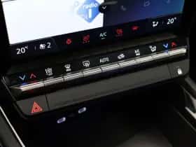 Renault Austral (2024) thumbnail 36