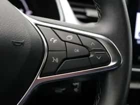 Renault Captur (2022) thumbnail 22