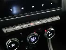Renault Captur (2022) thumbnail 32