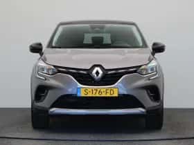 Renault Captur (2022) thumbnail 6