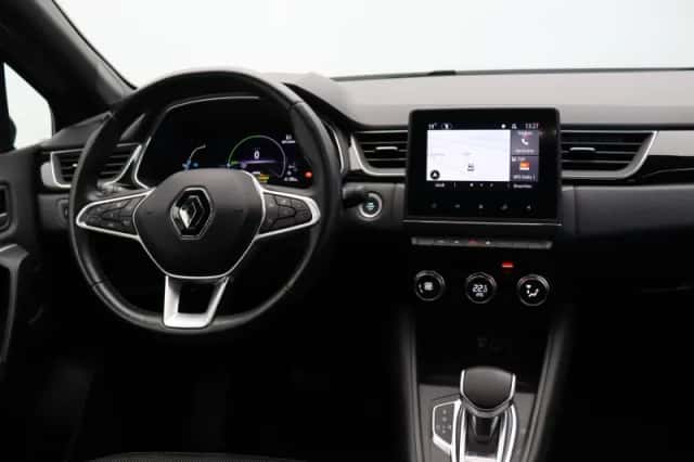 Renault Captur (2022) thumbnail 5